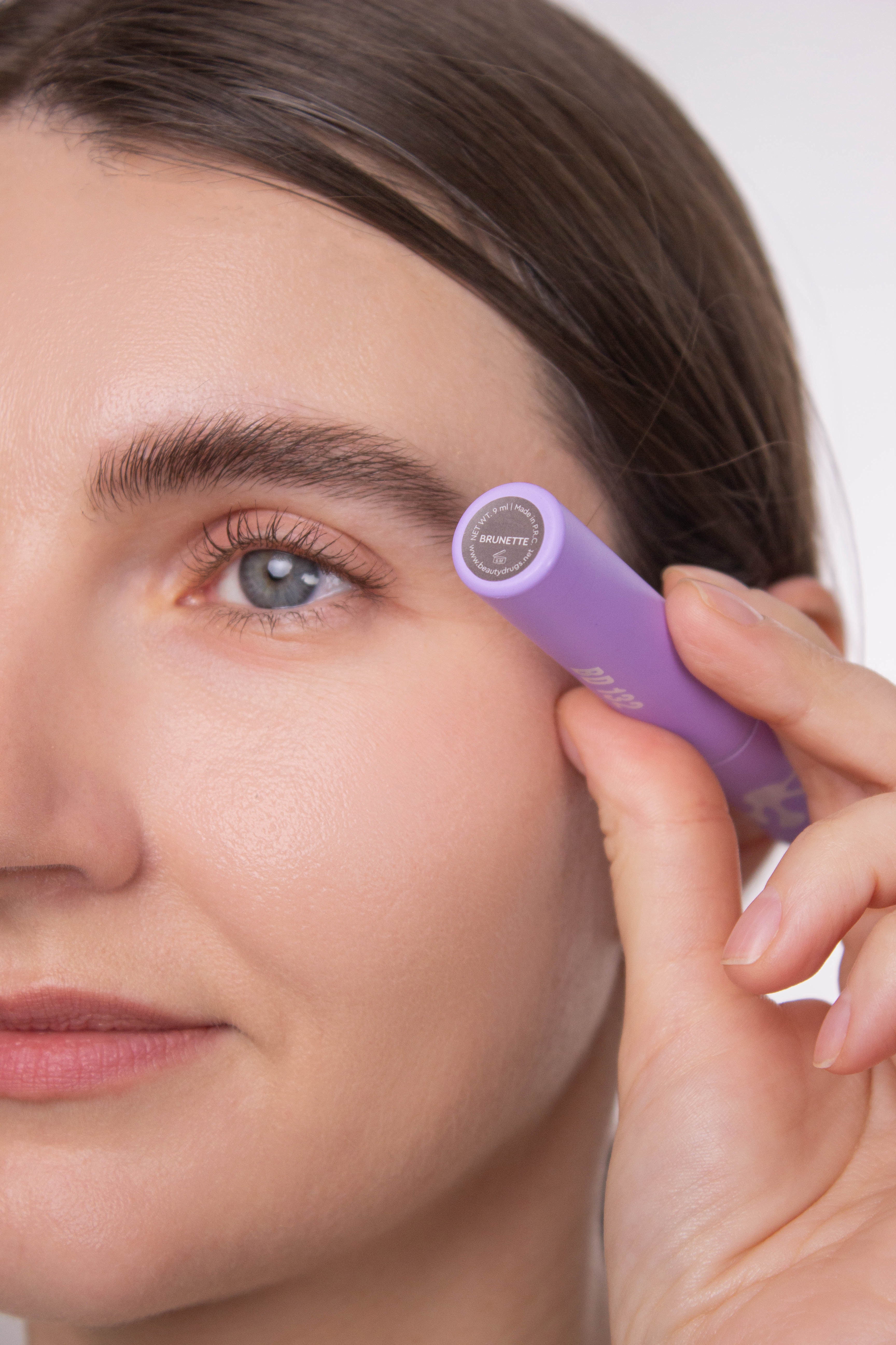 BD 132 22 The One Eyebrow Mascara